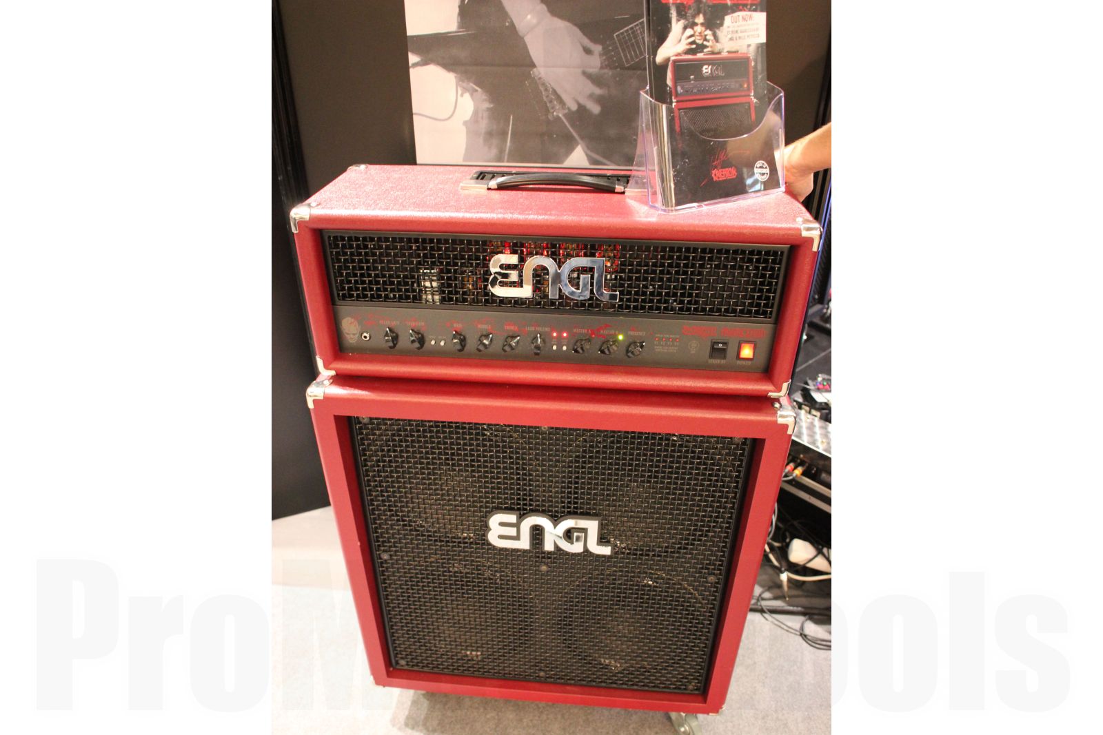 The Extreme Aggression amp head is sold separately and not included in this offer.